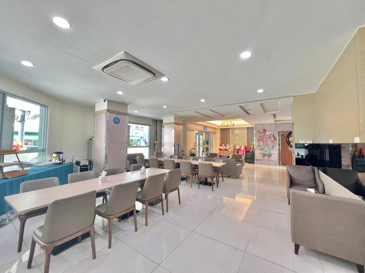 Mei Hotel Taichung Exterior foto