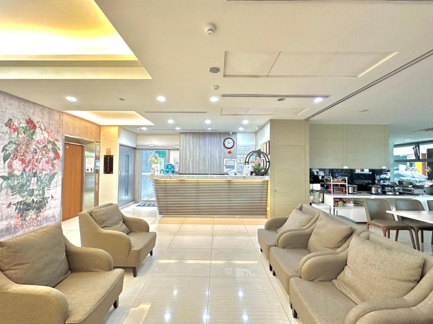 Mei Hotel Taichung Exterior foto