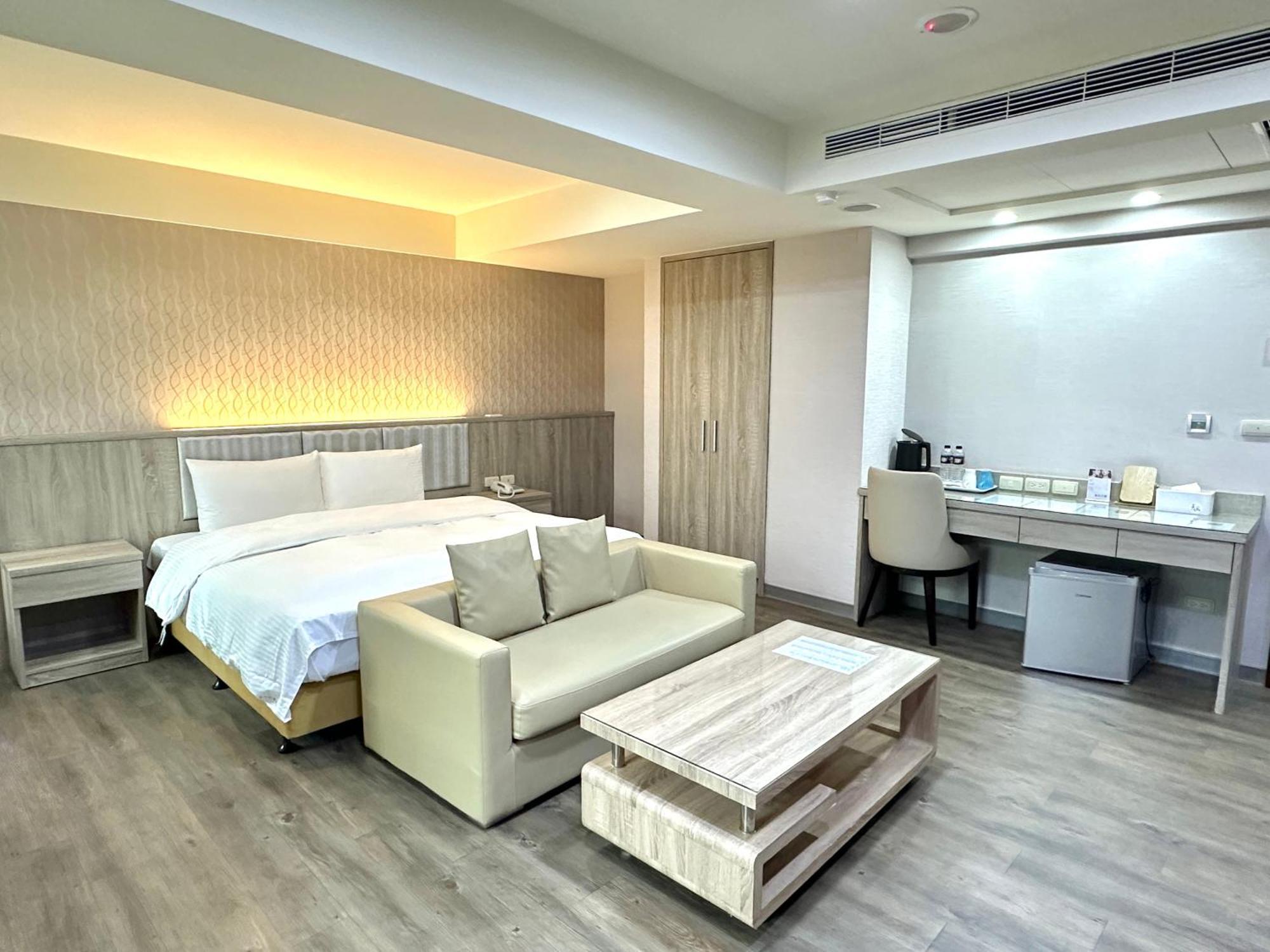 Mei Hotel Taichung Exterior foto